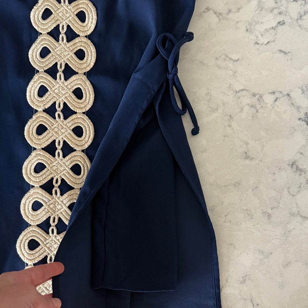 Lily Pulitzer Women’s Navy Blue Spaghetti Strap Dress with Ivory Trim size 4 - Picture 4 of 6
